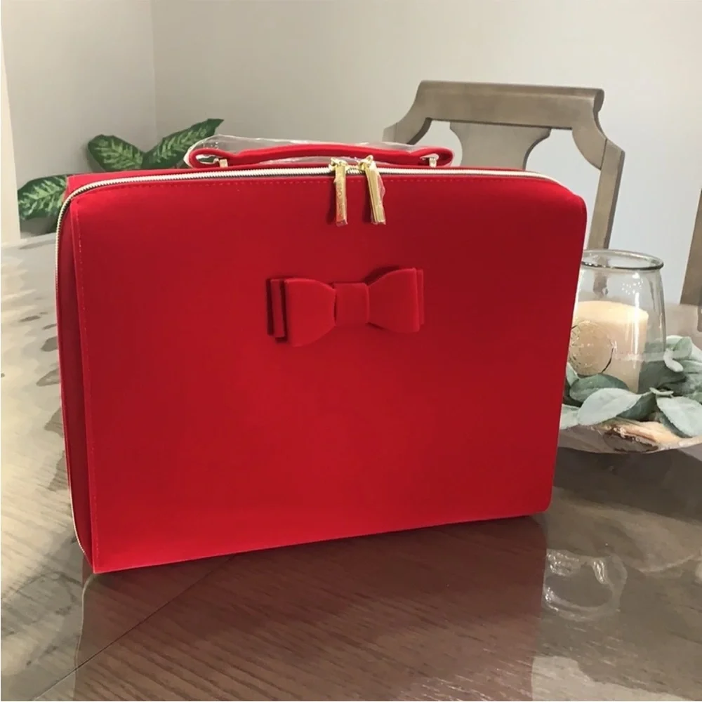 Estée Lauder’s Red-Retired Limited Edition Travel~Lingerie~Cosmetics Bag/Case🌿🆕🌿